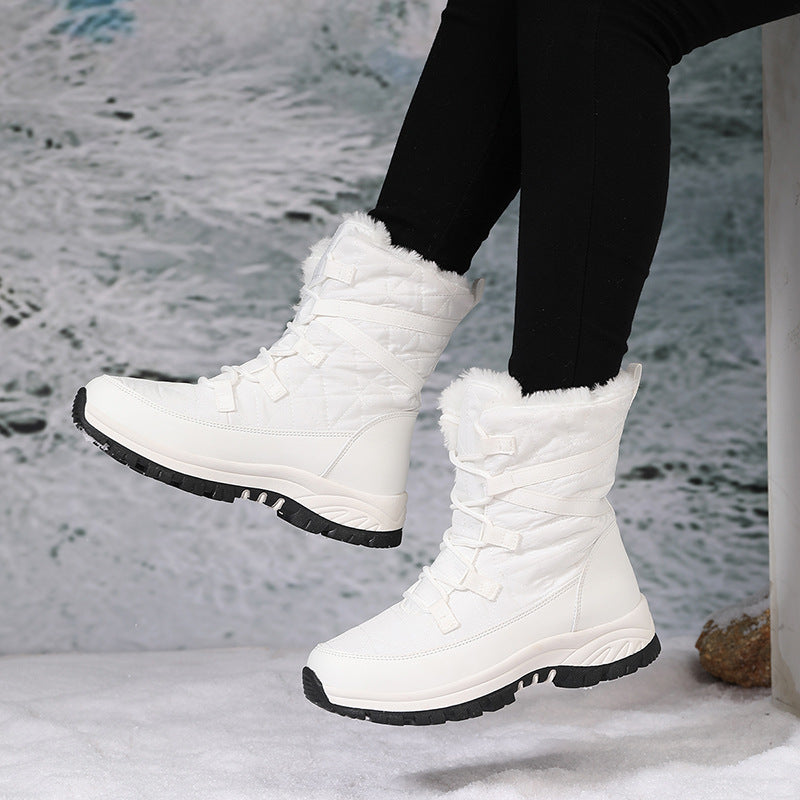Winter boots for women with durable insulation and non-slip sole Lune London