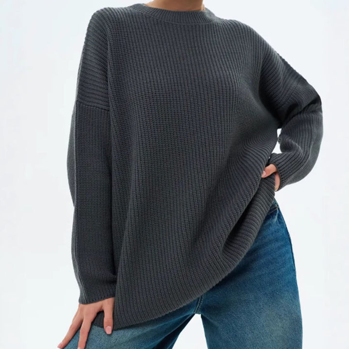 Women’s casual chunky knit sweater with wide sleeves and a modern cut Lune London