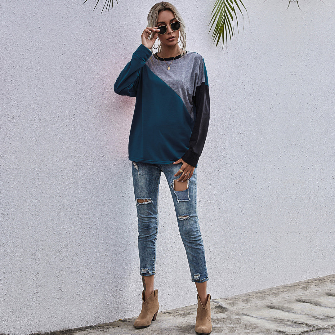 Sporty sweatshirt for women with a trendy color block design Lune London