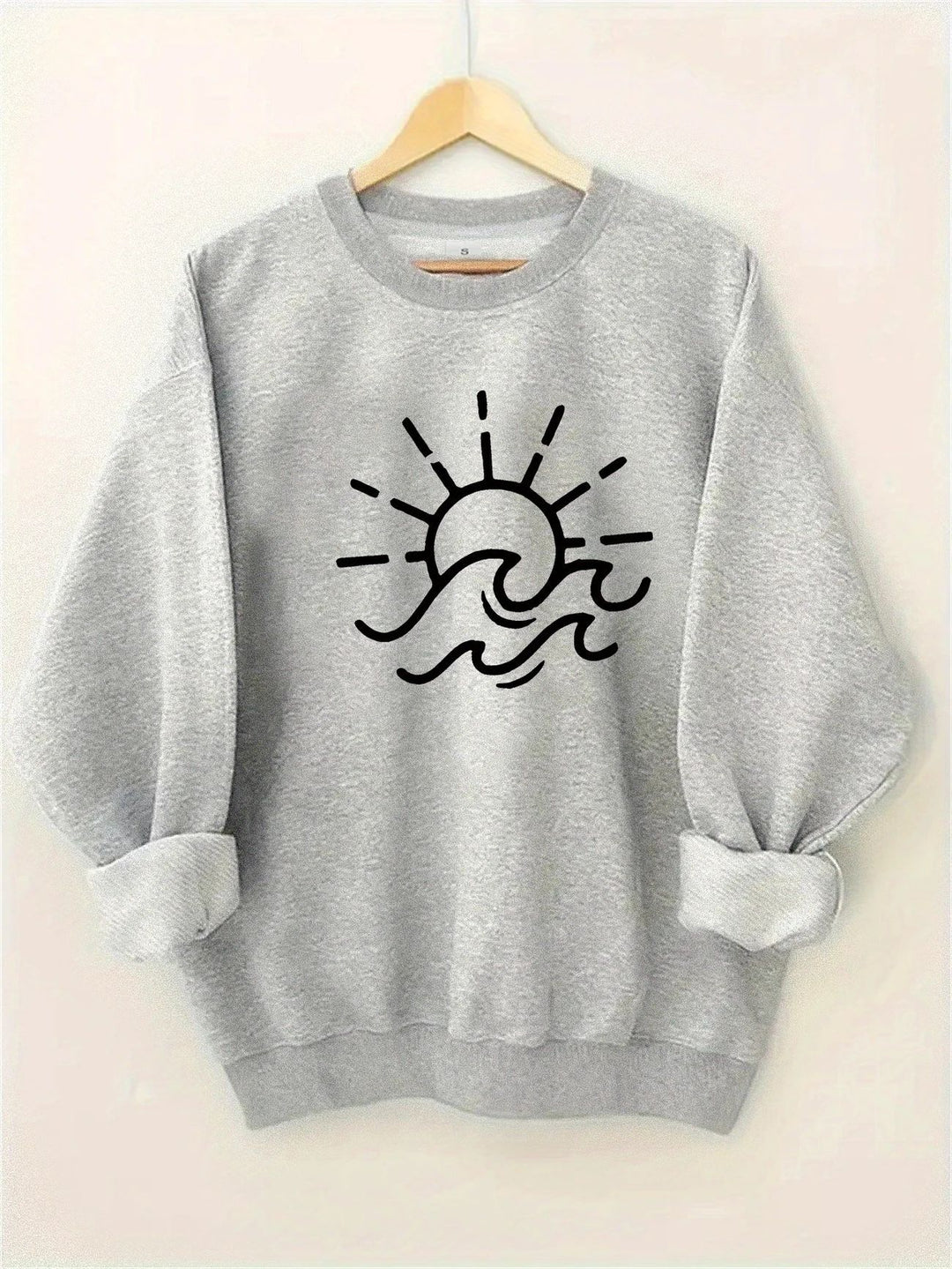 Sweat-shirt pour femmes avec un design créatif de soleil et de vague Chic & Stil