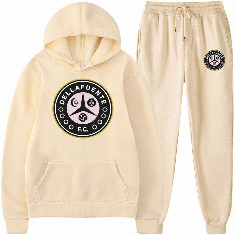 Women's tracksuit with sporty logo and comfortable fit Chic & Stil