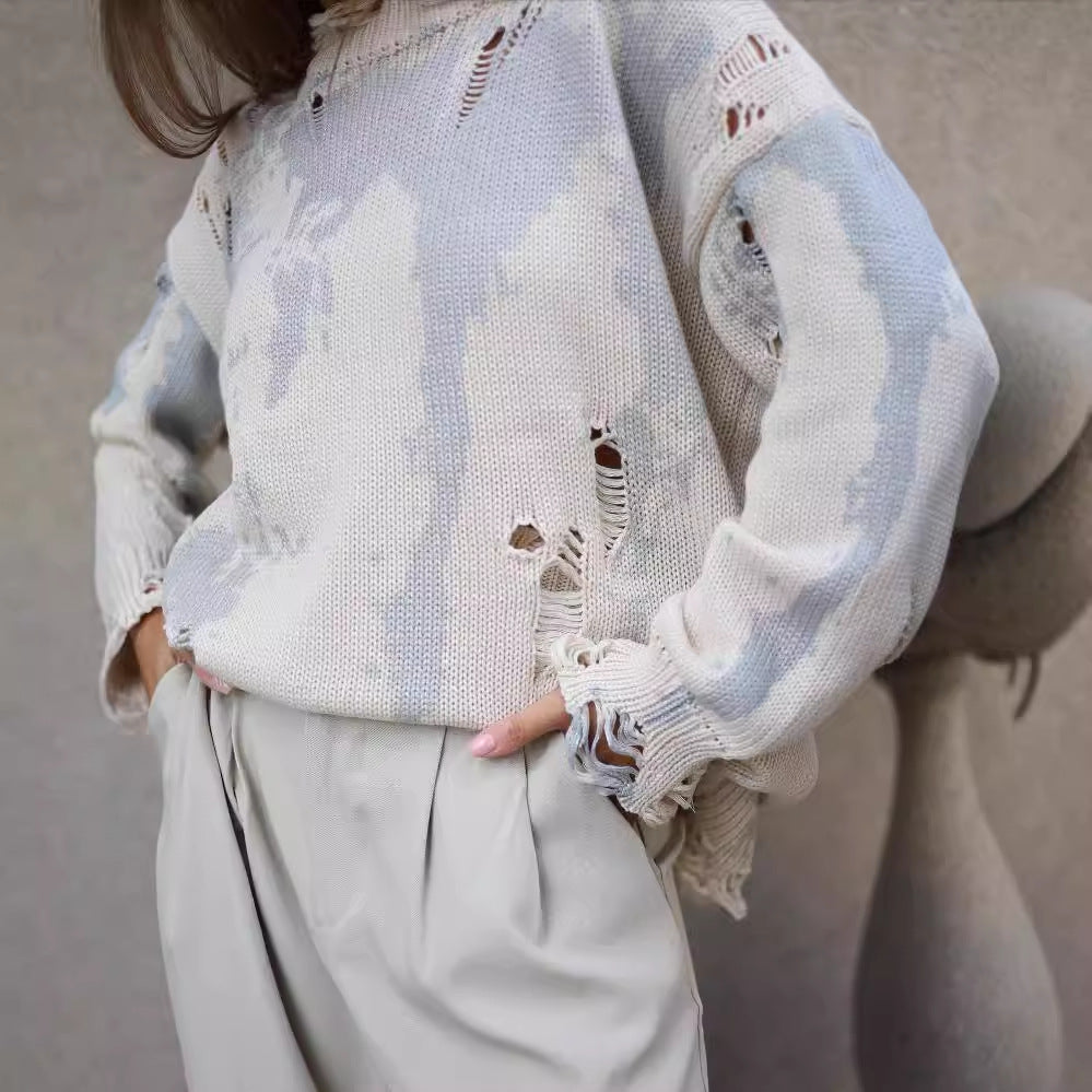 Casual oversized sweater for women with trendy ripped details and a creative color gradient Lune London