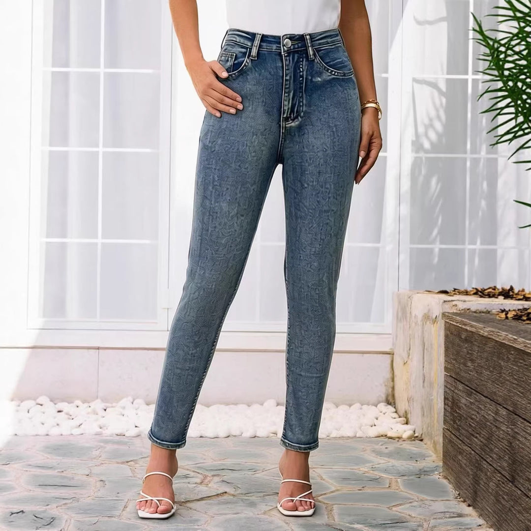 Women's Slim-Fit Jeans with modern used effect and high waist Lune London