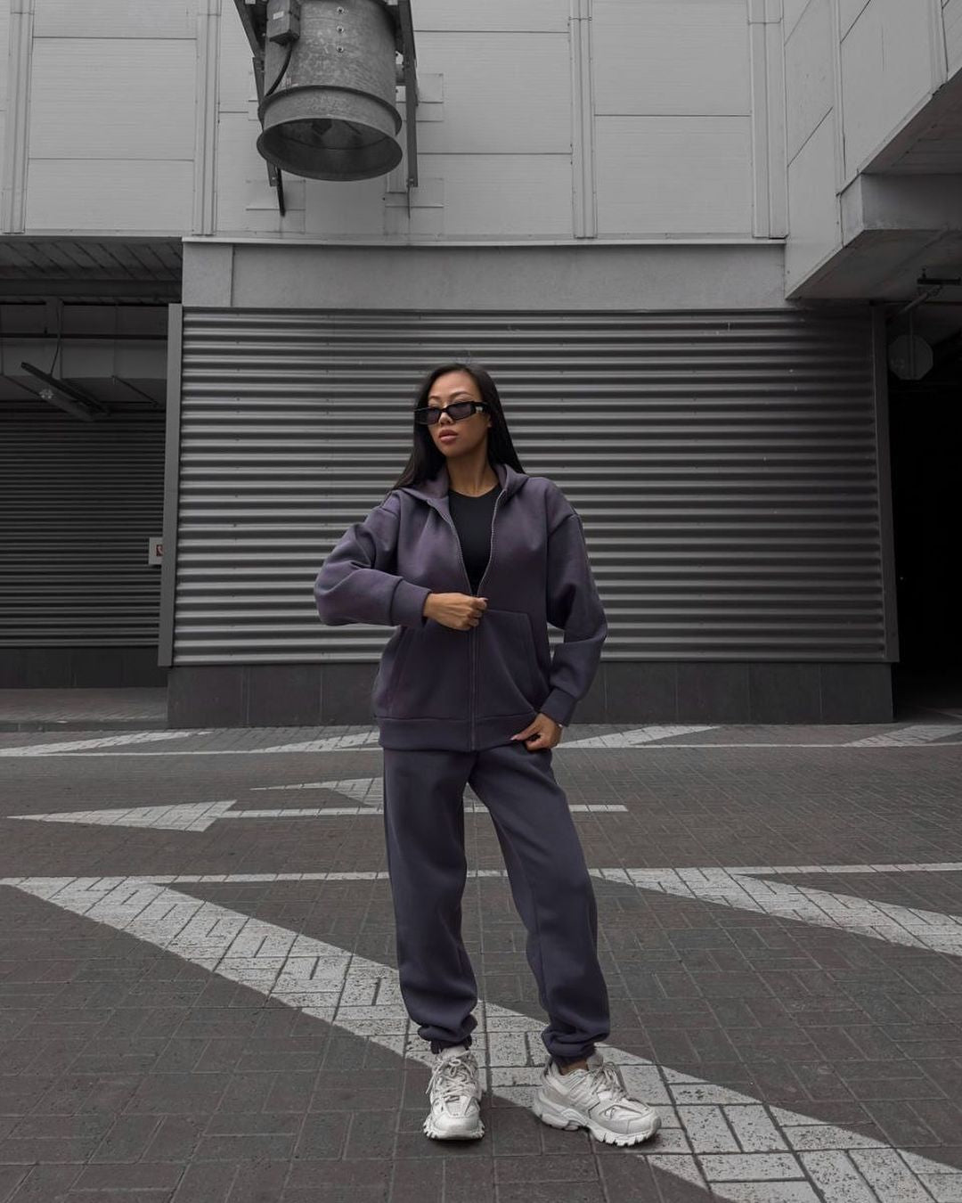 Women's sports set consisting of a hoodie and jogger pants Lune London