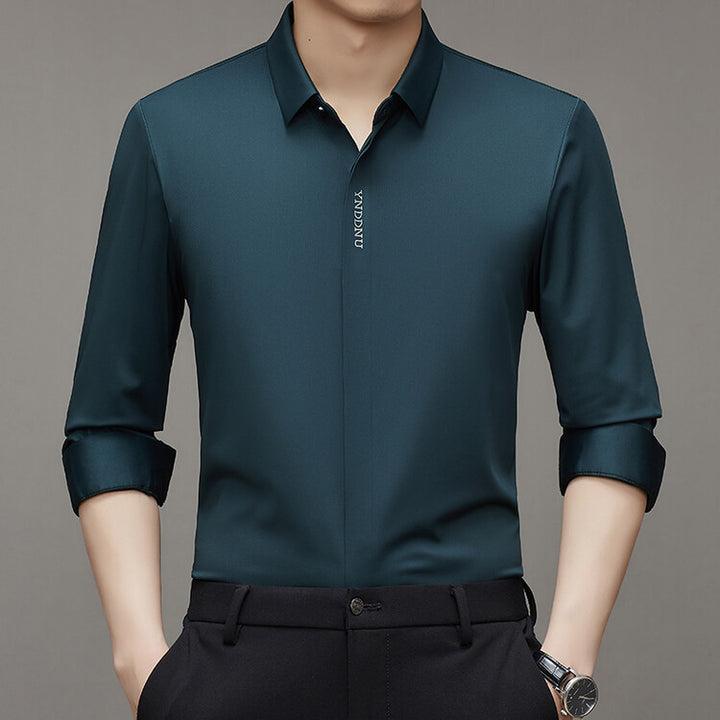 Trendy long-sleeve shirt for men with innovative moisture management Lune London
