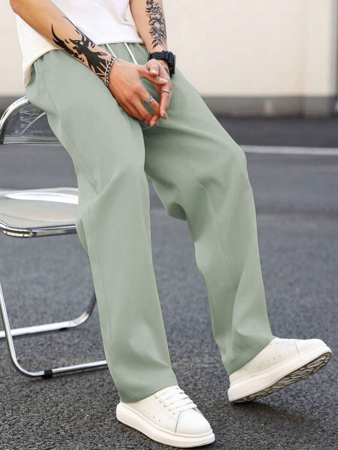 Men's Fashionable Leisure Pants with A Loose Fit and Elastic Waistband Lune London