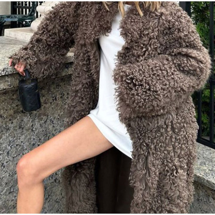 Luxury faux fur coat for women in oversized style Lune London