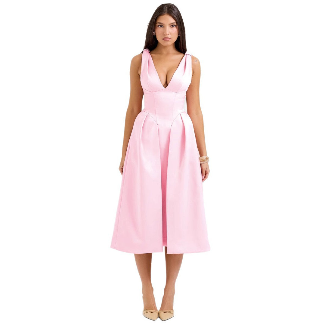 Elegant Midi Dress for Women with Dreamy V-Neck and Chic Elegant Pleats