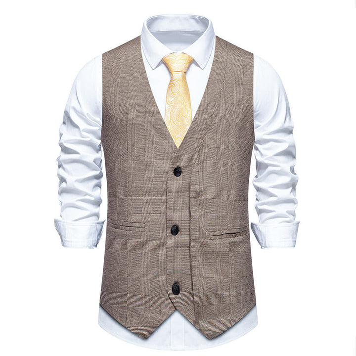 Elegant suit vest for men with a classic herringbone pattern and practical pockets Lune London