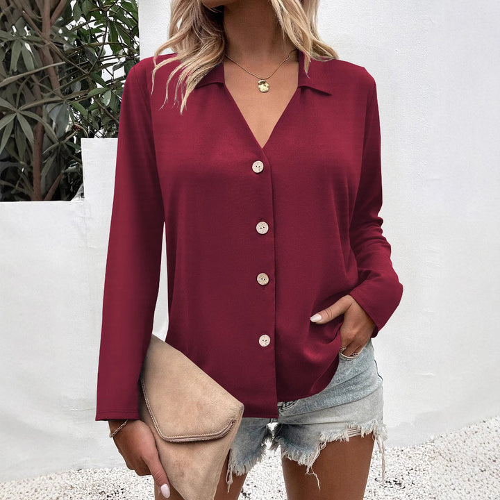 Trendy women's blouse with V-neck and button details Lune London
