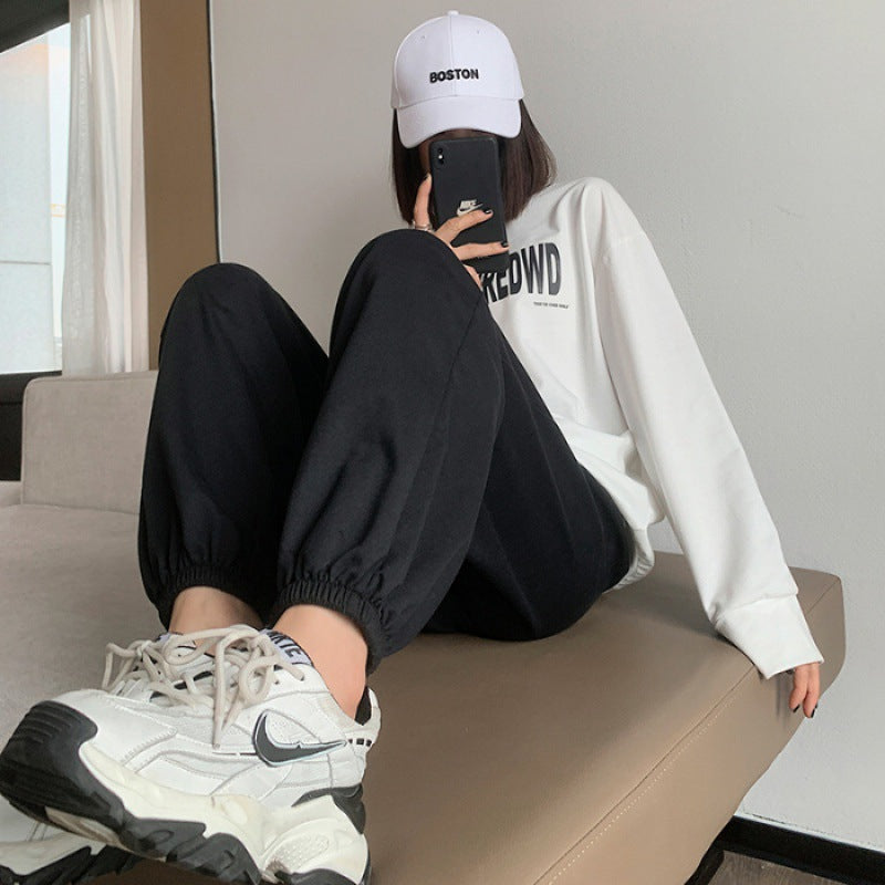 Ladies Comfortable Sweatpants with Elastic Cuffs Chic & Stil