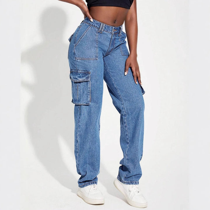 High-waisted cargo pants for women with practical pockets Lune London