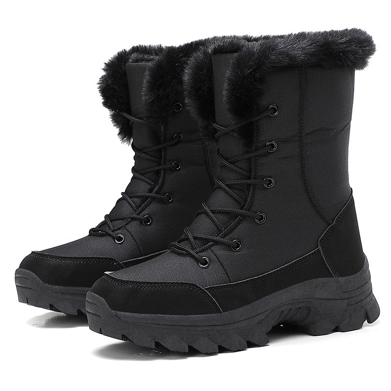 Winter boots for ladies with insulating inner lining and non-slip contoured sole Lune London