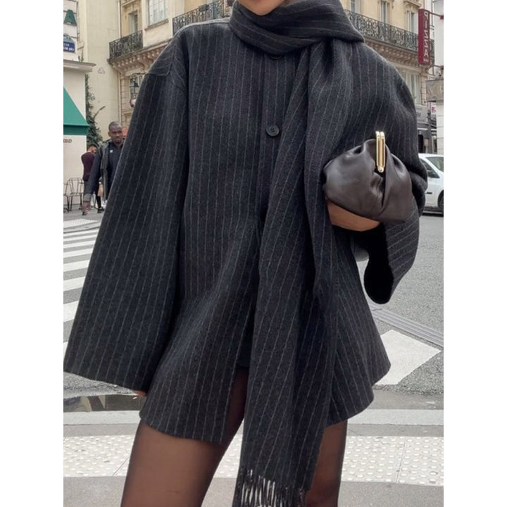 Ladies Trendy and Casual Wool Jacket with Elegant Collar Lune London