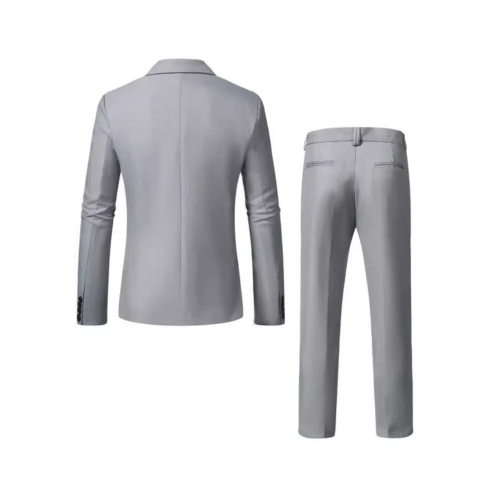 Elegant suit set for men with a modern cut and quality fabric Lune London