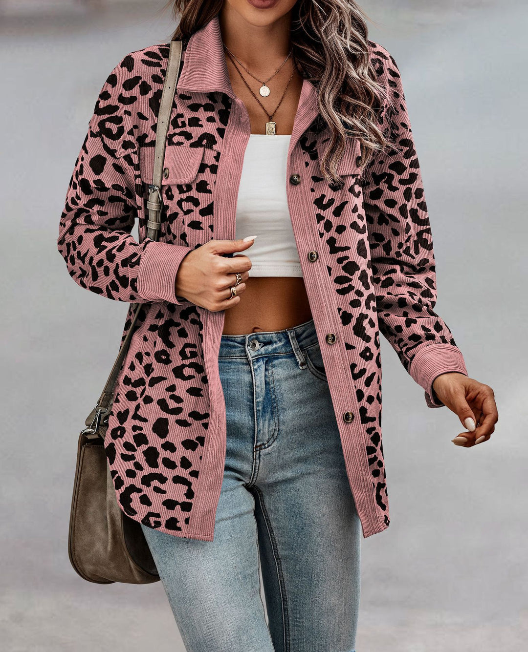 Women's jacket in leopard print with structured fabric and practical pockets Lune London