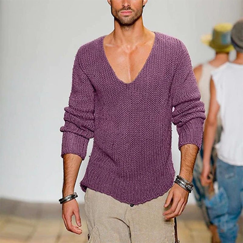 Casual knitted men's sweater with deep V-neck and comfortable fit Lune London
