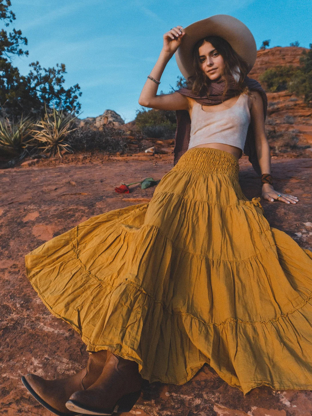 Casual long skirt for women with practical pockets and relaxed fit Lune London