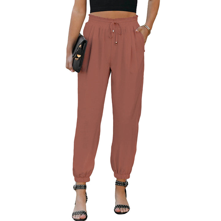 Sporty chino pants for women with elastic waistband and side pockets Lune London