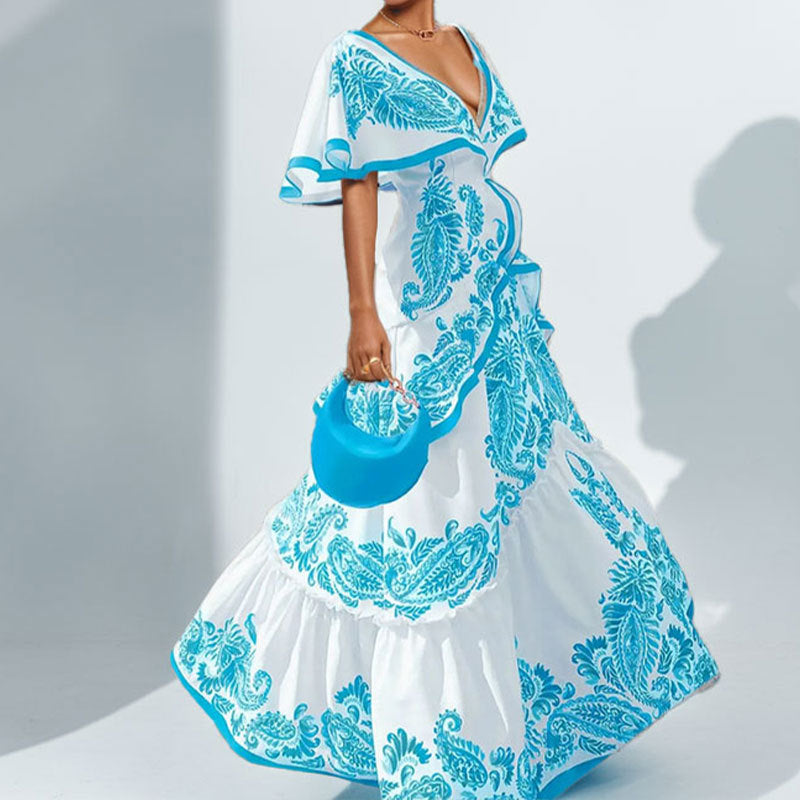 Robe maxi pour femmes avec des manches volumineuses et un motif paisley élaboré Chic & Stil
