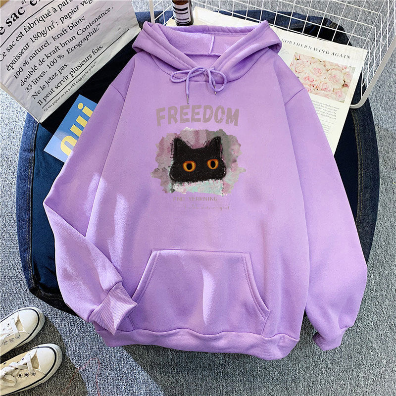 Women's hoodie with creative cat design Chic & Stil