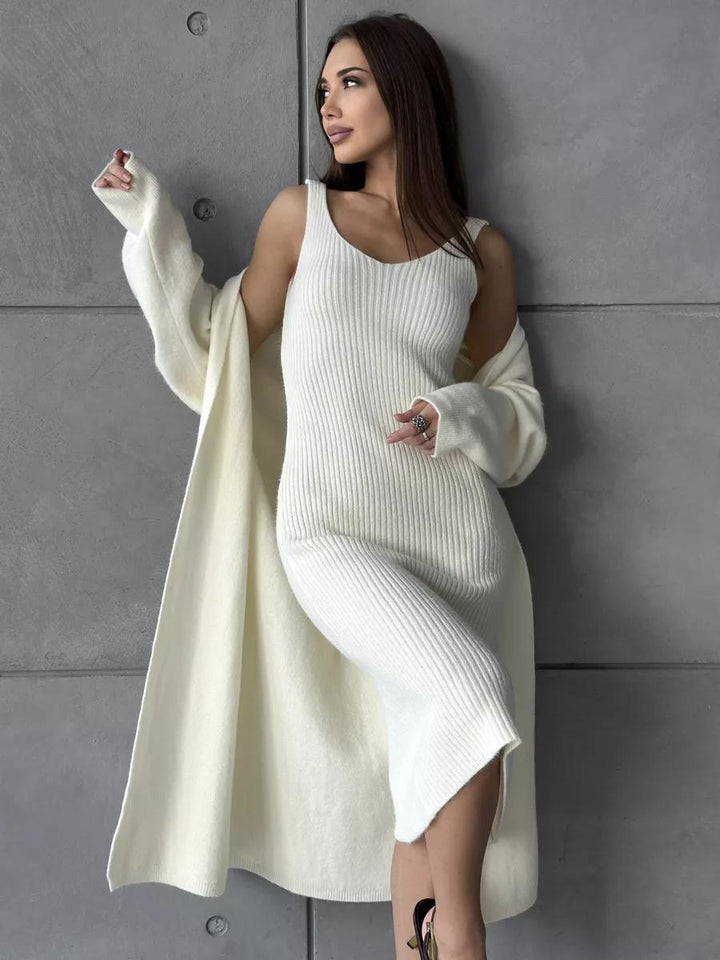Knit dress for women with a fine ribbed texture and an elegant V-neck Lune London