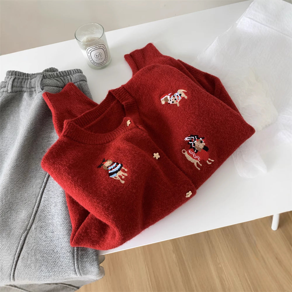 Cardigan pour femmes avec des appliqués ludiques et une coupe élégante Chic & Stil