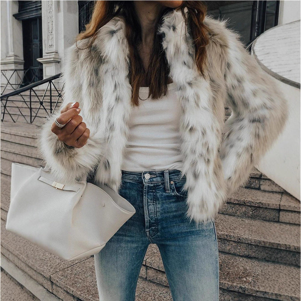 Ladies chic and stylish faux fur jacket