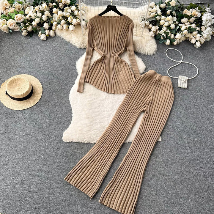 Trendy knitted loungewear set for women with flattering ribbed details Lune London