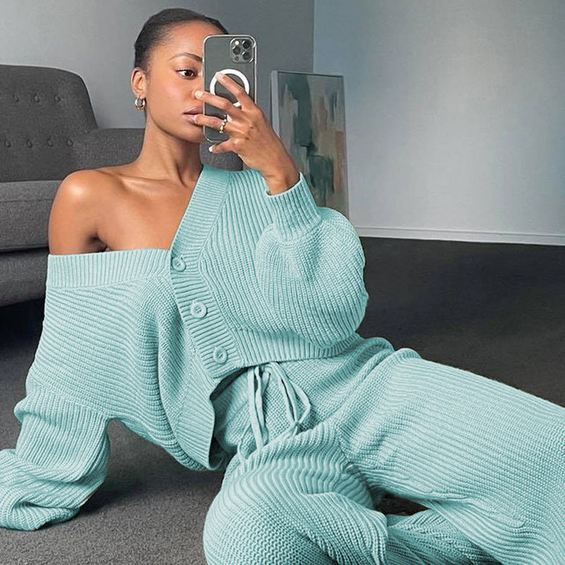 Knit loungewear set for ladies with button top and comfortable pants Lune London