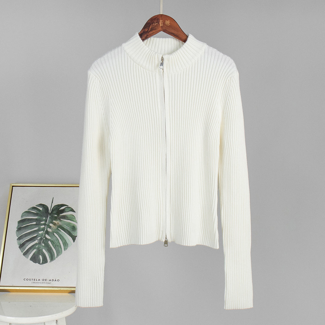 Pull en tricot côtelé pour femmes en mélange de coton doux avec une coupe élégante Chic & Stil