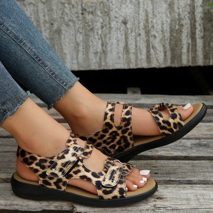 Comfort sandals for women with adjustable straps and anatomical sole Lune London