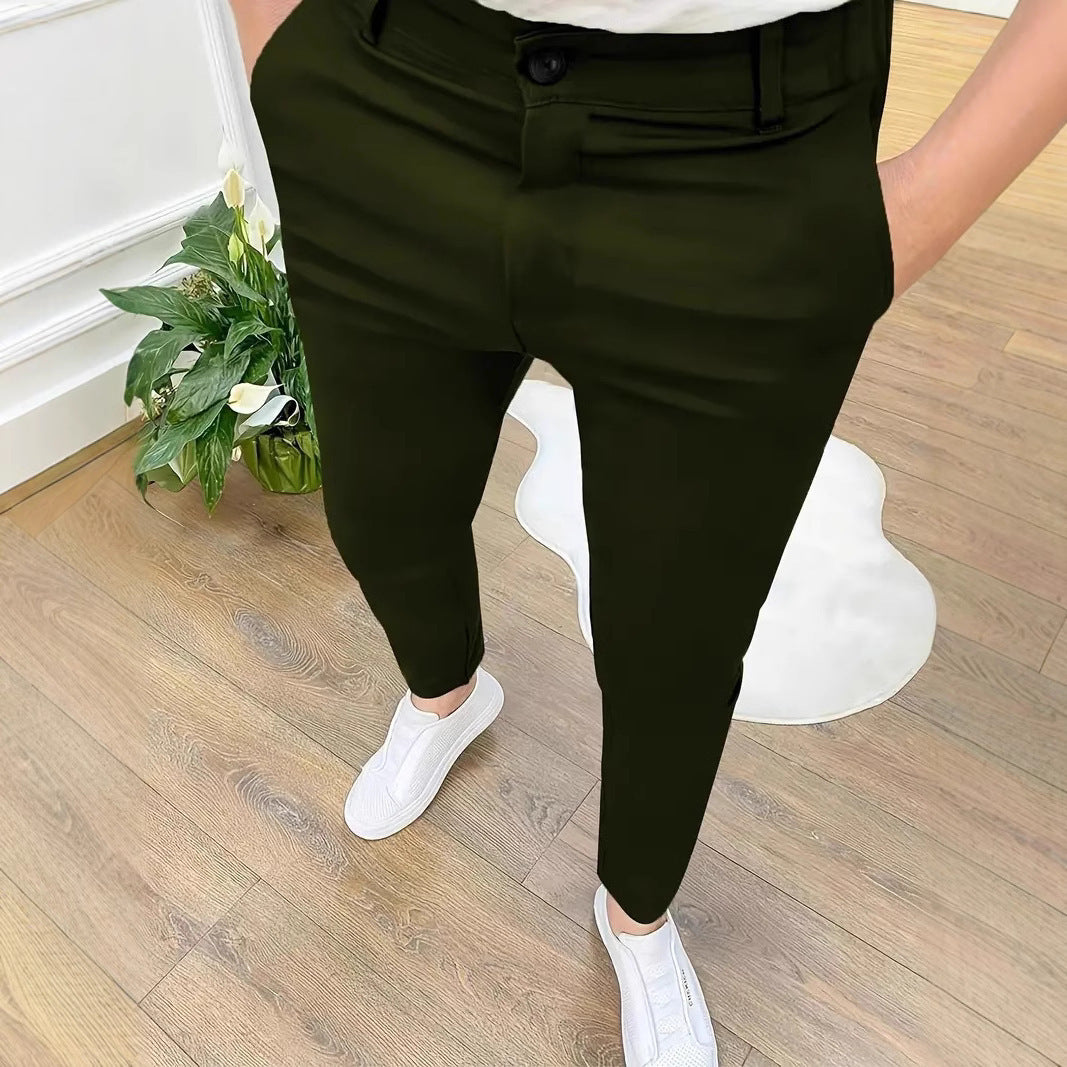 Trendy slim-fit pants for men with elastic waistband and practical pockets Lune London