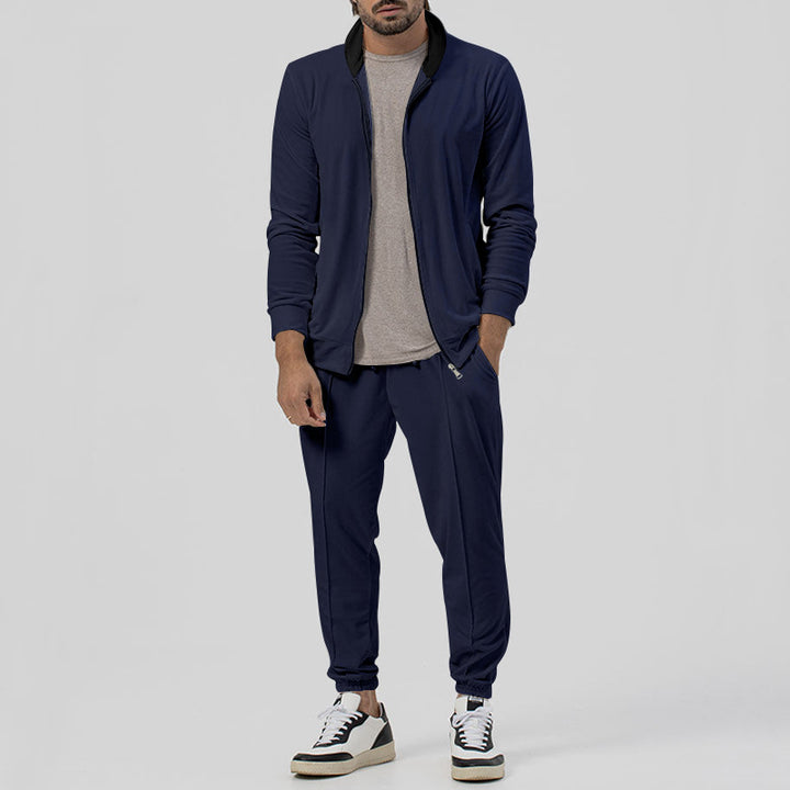 Casual sports outfit for men with high collar and zipper Lune London