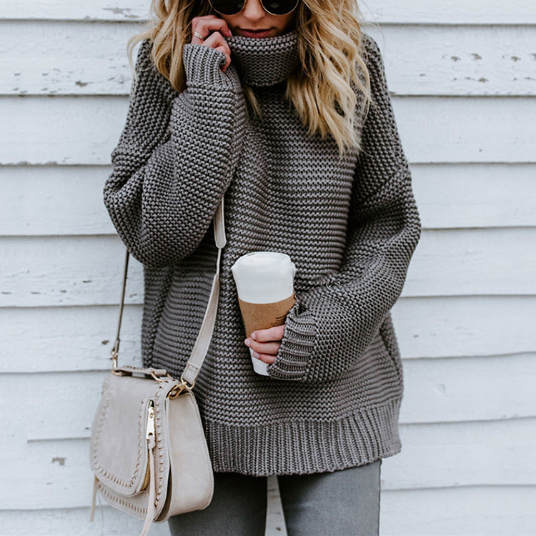 Chunky knit sweater for women with a turtleneck and relaxed fit Lune London