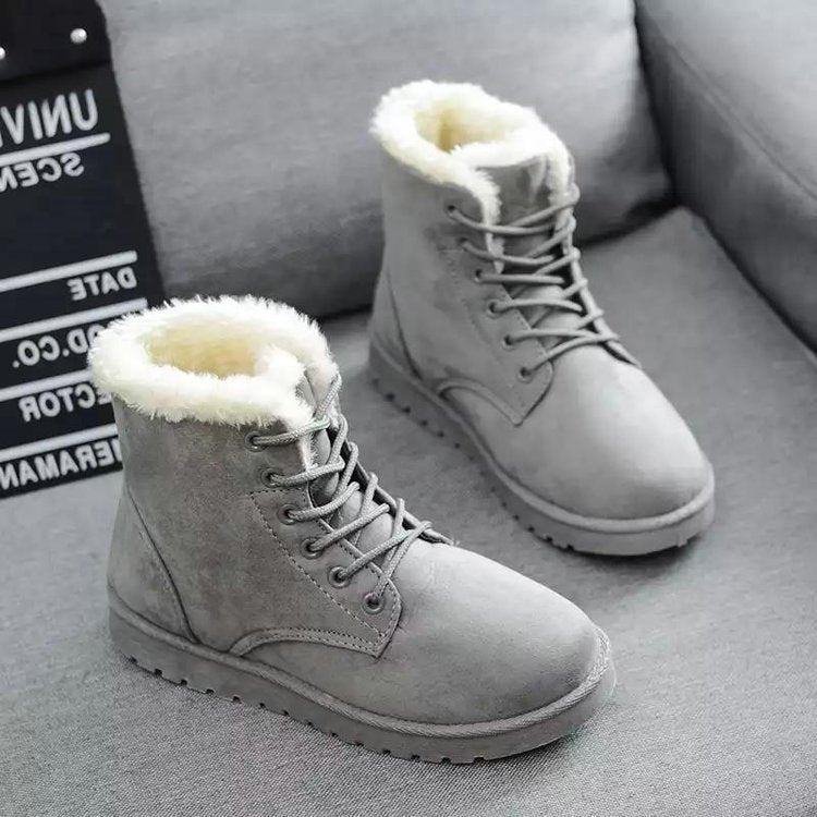 Lune London | High-Top Suede Boots - Faux Fur Lining - Lacing - Flat Rubber Sole