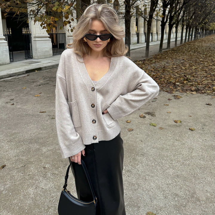 Women casual cardigan with V-neck and button details Lune London