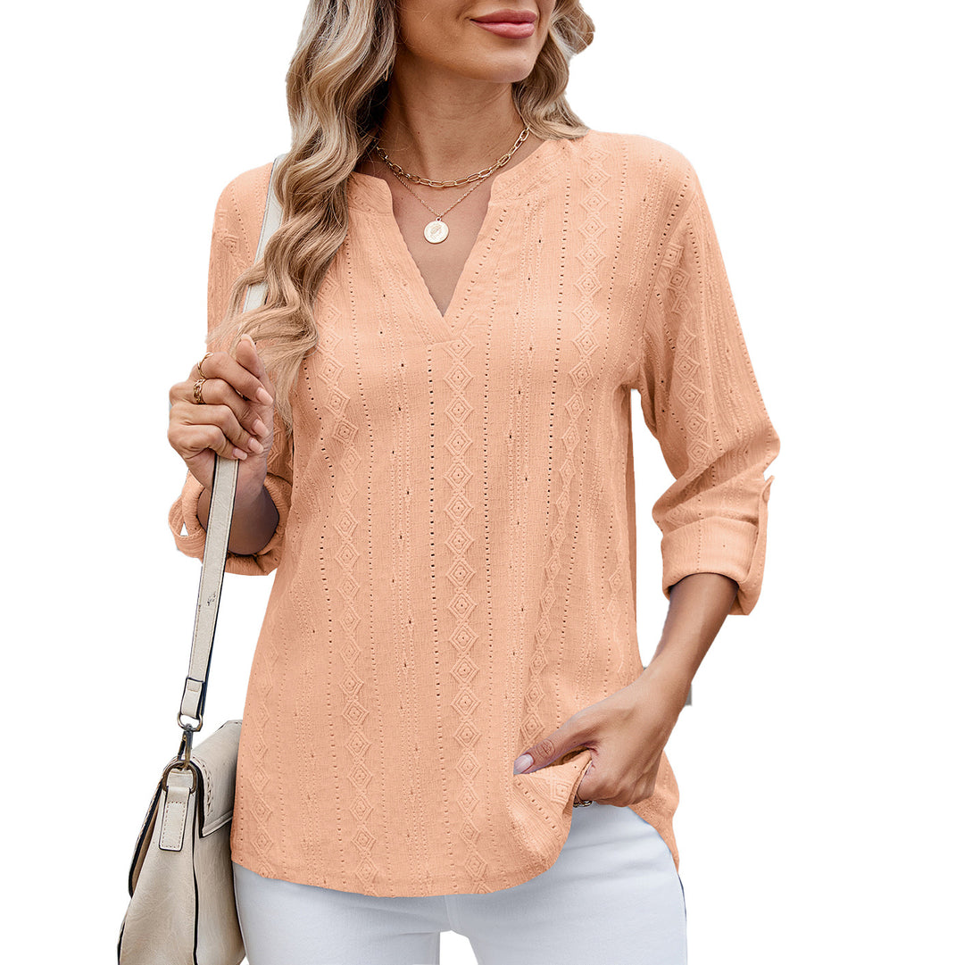 Ladies Elegant and light blouse with V-neck Lune London