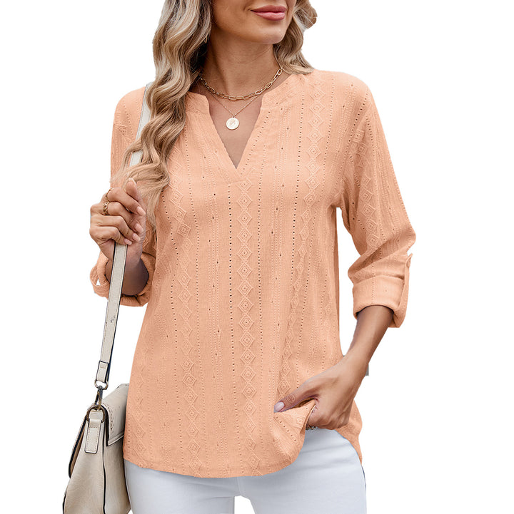 Ladies Elegant and light blouse with V-neck Lune London