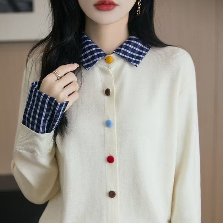 Cardigan femme avec des détails de boutons colorés Chic & Stil