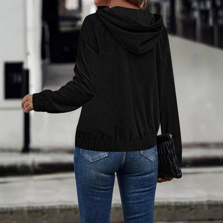 Cropped hooded jacket for women in high-quality corduroy fabric with practical pockets and elastic cuffs Lune London