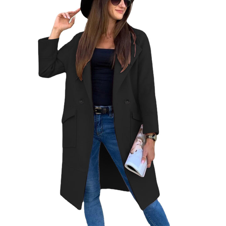 Elegant trench coat for women with deep pockets and chic cut Lune London