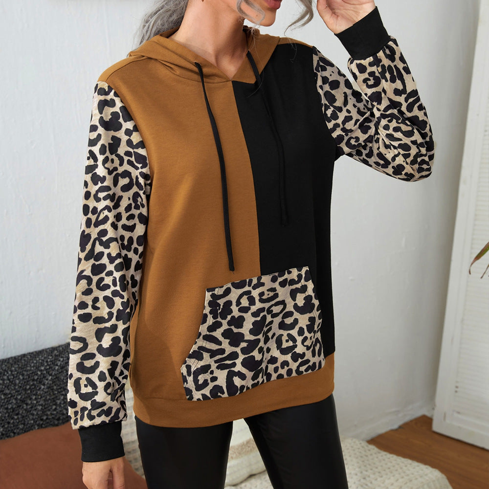 Women's hoodie with a striking leopard print and a chic color block design