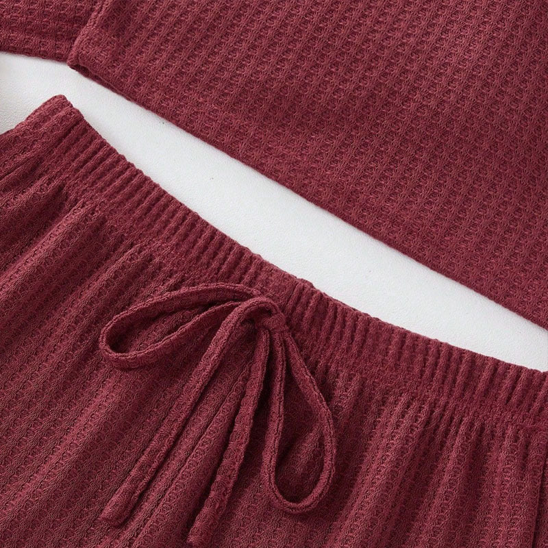 Comfortable lounge set for women with crop top and shorts Lune London