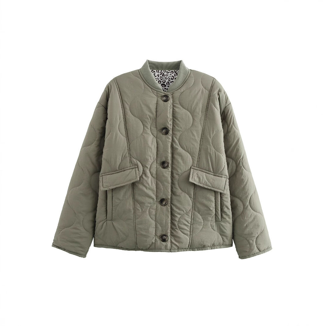 Short quilted jacket for women with pockets and modern collar Lune London