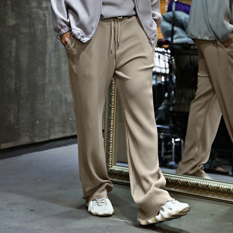 Casual knit pants for men with elastic waistband and practical side pockets Lune London