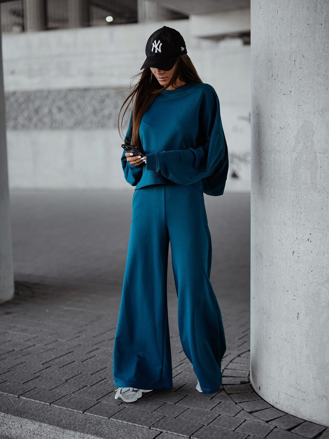 Women Oversized Comfortable Loungewear Set with Loose Fit and Oversized Collar Lune London