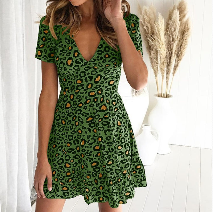 Short sleeve dress for women with V-neck and ruffle finish Lune London