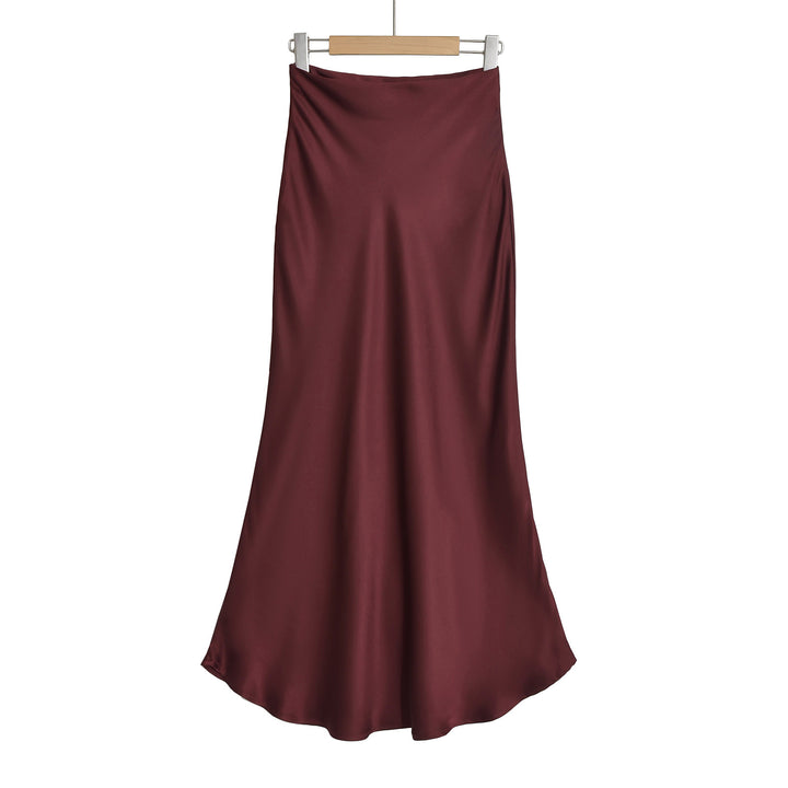 Elegant maxi skirt for ladies in flowing satin fabric with high waist Lune London