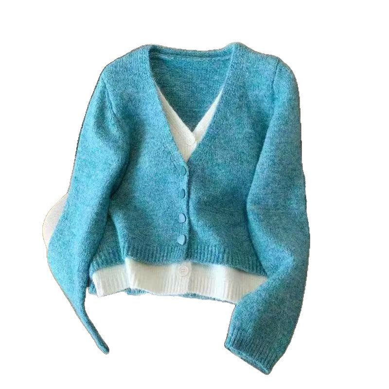 Elegant knitted jacket for women with V-neck and button details Lune London